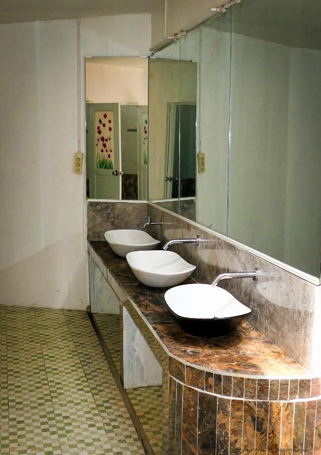 Mandalika Queen Hostel Kuta  Εξωτερικό φωτογραφία